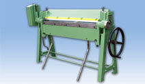 Hand-operated bending machine